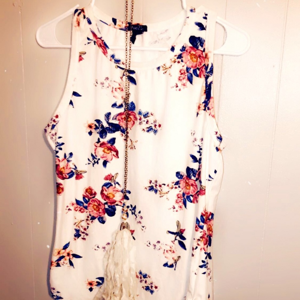 Floral top
